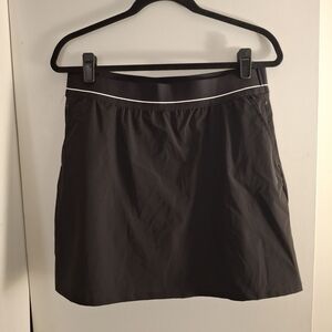Soybu Women's Black Skort With White Detail